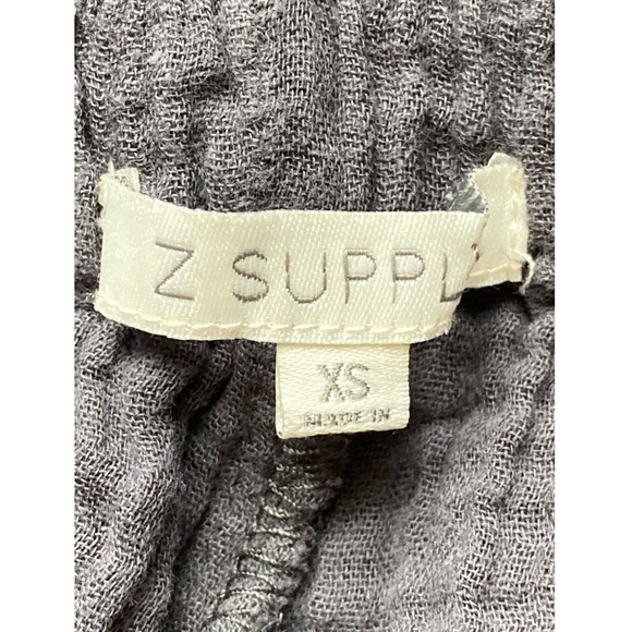 Z Supply Acres High Rise Gauze Pocket Shorts, Grey - Size XS - Picture 8 of 9
